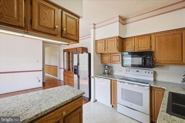 274 MOORE ST, Millersburg, PA 17061