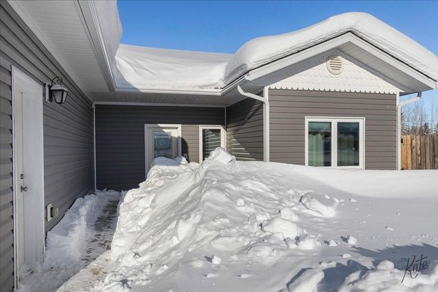 2681 DESERT EAGLE LOOP, North Pole, AK 99705