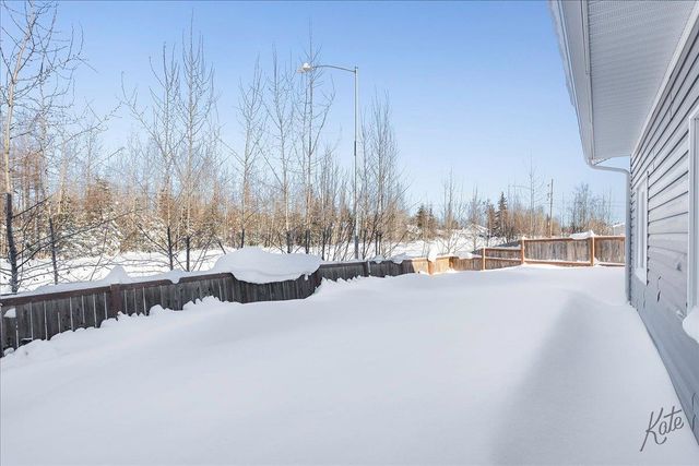 2681 DESERT EAGLE LOOP, North Pole, AK 99705