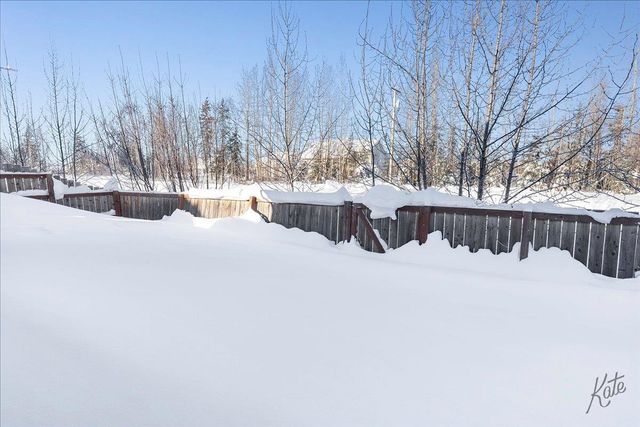 2681 DESERT EAGLE LOOP, North Pole, AK 99705