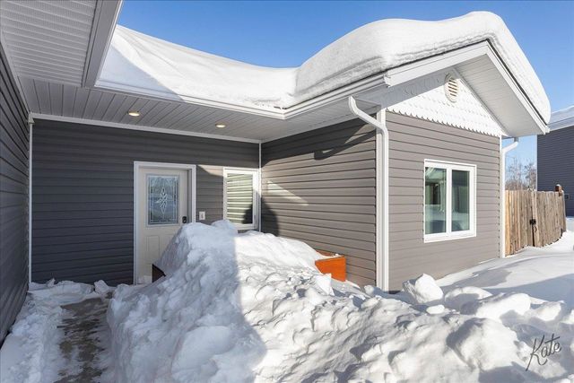 2681 DESERT EAGLE LOOP, North Pole, AK 99705