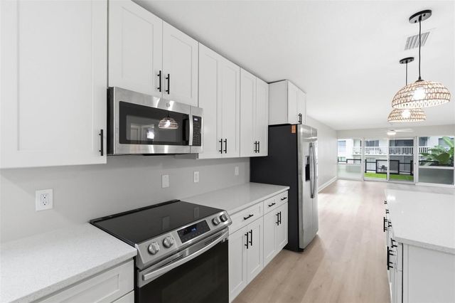 2950 W BAY DRIVE B1, Belleair Bluffs, FL 33770