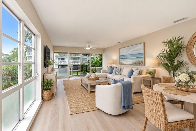 2950 W BAY DRIVE B1, Belleair Bluffs, FL 33770