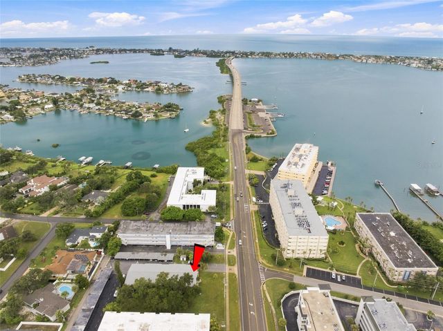 2950 W BAY DRIVE B1, Belleair Bluffs, FL 33770