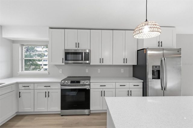 2950 W BAY DRIVE B1, Belleair Bluffs, FL 33770