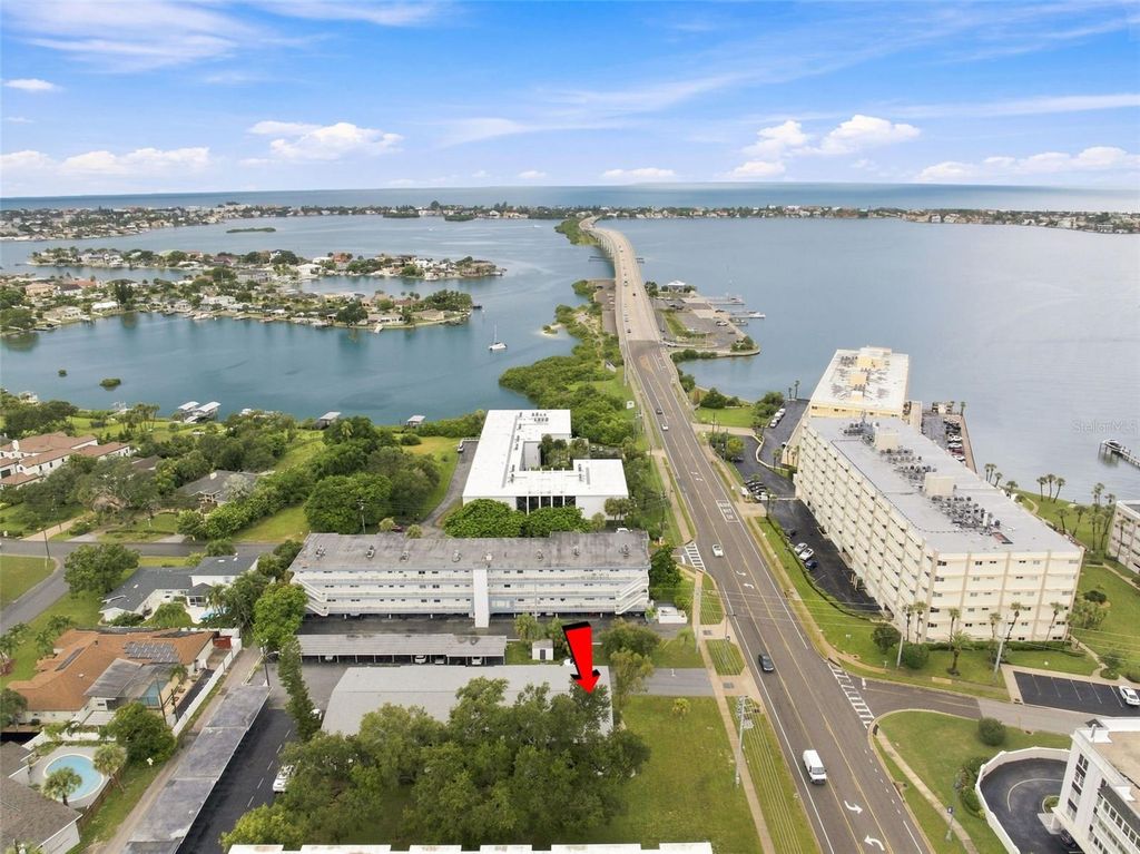 2950 W BAY DRIVE B1, Belleair Bluffs, FL 33770
