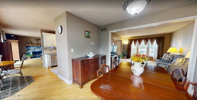 538 Jessica Lane, Brick, NJ 08724