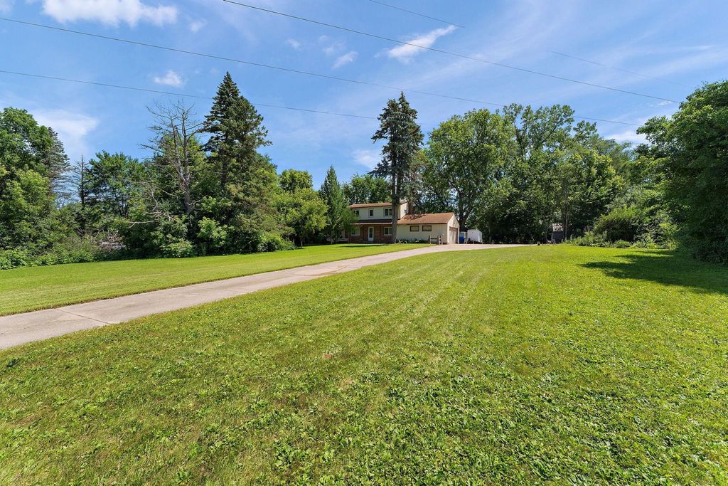 2300 Pagel Road, Mendota Heights, MN 55120 — photo 3