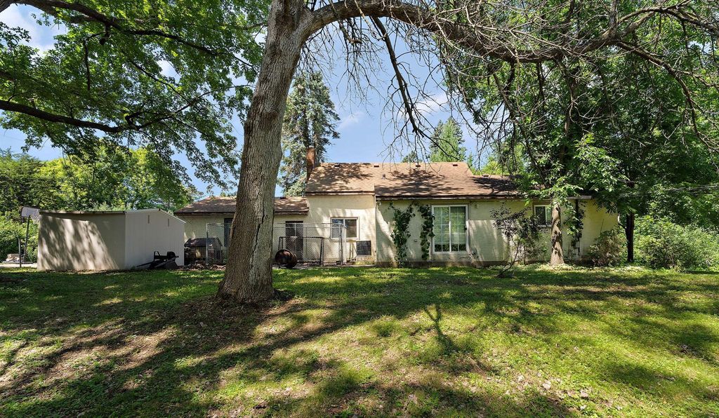 2300 Pagel Road, Mendota Heights, MN 55120 — photo 4