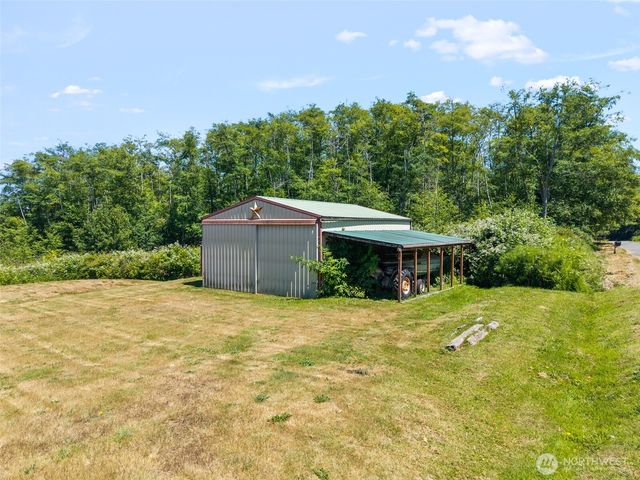 39058 Shoreview Drive NE, Hansville, WA 98340