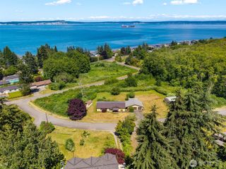 39058 Shoreview Drive NE, Hansville, WA 98340