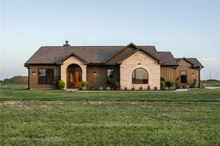 15855 County Rd 268, East Bernard, TX 77435