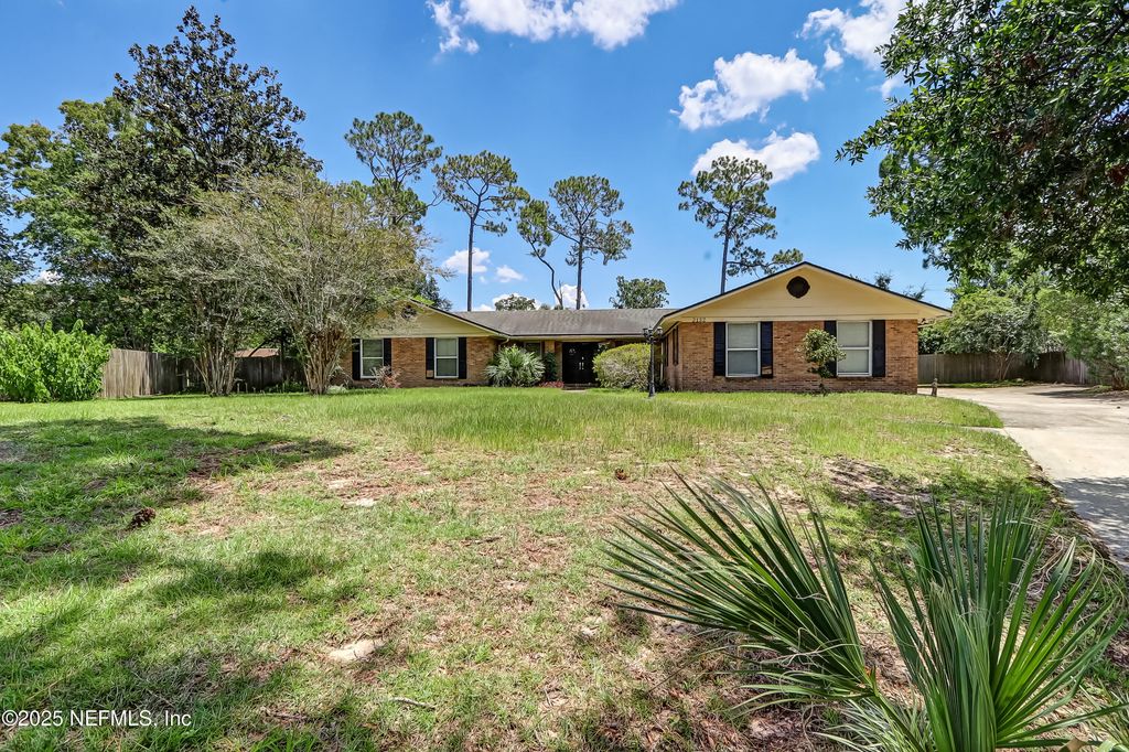 2132 GAMMA Court, Orange Park, FL 32073