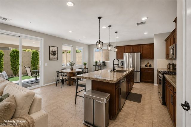 10383 Andele Avenue, Las Vegas, NV 89166