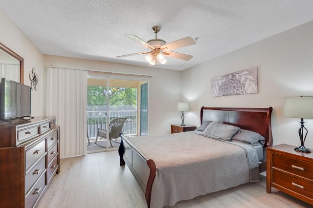 4274 Calinda Lane, 225, Niceville, FL 32578