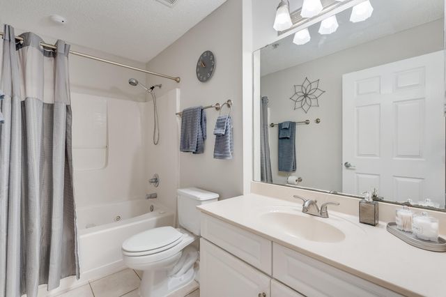 4274 Calinda Lane, 225, Niceville, FL 32578