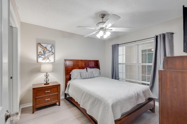 4274 Calinda Lane, 225, Niceville, FL 32578