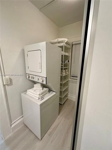 126 Mendoza Ave 2, Coral Gables, FL 33134