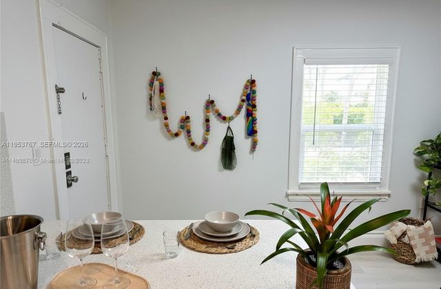 126 Mendoza Ave 2, Coral Gables, FL 33134