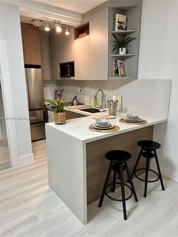 126 Mendoza Ave 2, Coral Gables, FL 33134