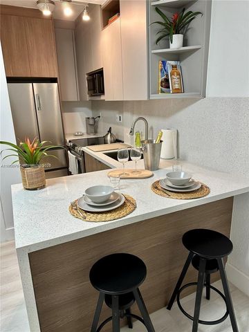 126 Mendoza Ave 2, Coral Gables, FL 33134