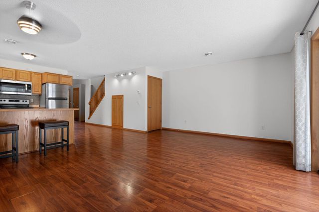 6375 13th Street N, Oakdale, MN 55128