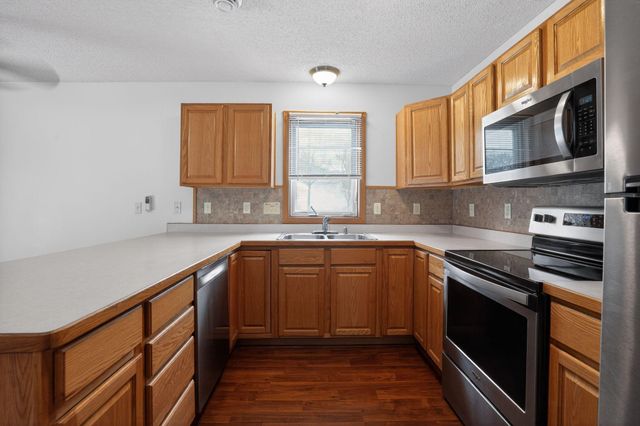 6375 13th Street N, Oakdale, MN 55128