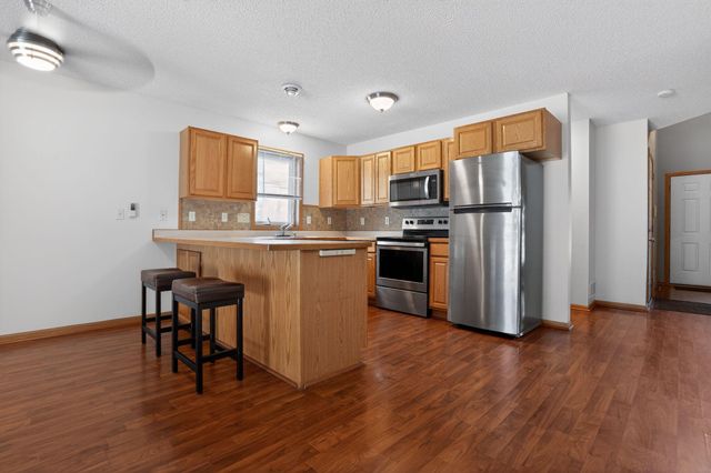 6375 13th Street N, Oakdale, MN 55128