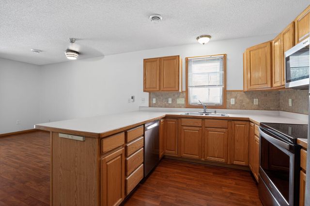 6375 13th Street N, Oakdale, MN 55128