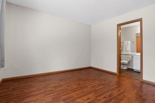 6375 13th Street N, Oakdale, MN 55128