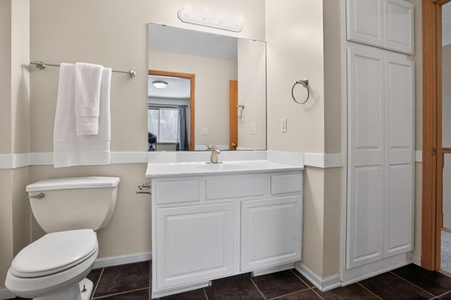 6375 13th Street N, Oakdale, MN 55128