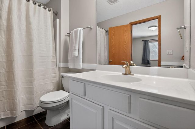 6375 13th Street N, Oakdale, MN 55128