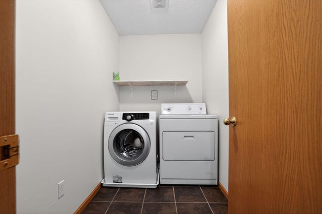 6375 13th Street N, Oakdale, MN 55128