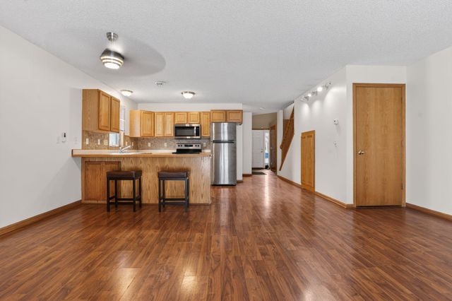 6375 13th Street N, Oakdale, MN 55128