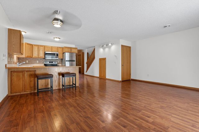 6375 13th Street N, Oakdale, MN 55128