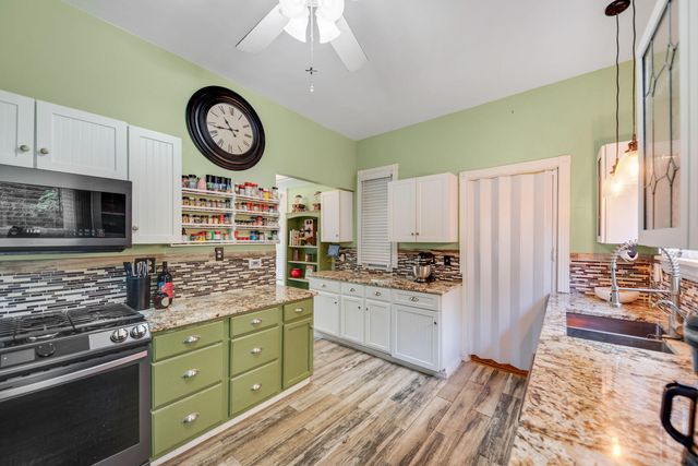 1406 Indiana Avenue, La Porte, IN 46350