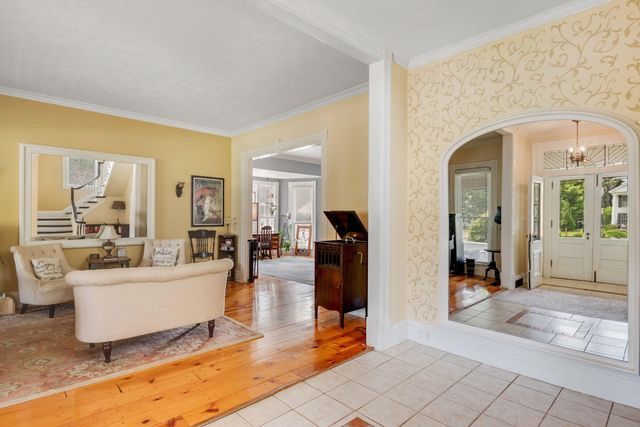 1406 Indiana Avenue, La Porte, IN 46350