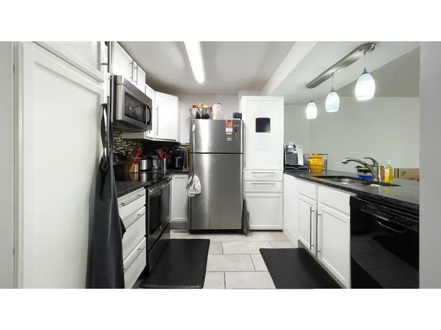 11538 Eden Ridge Court, Indianapolis, IN 46236