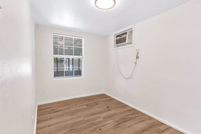 107 E 11th, Kemp, TX 75143
