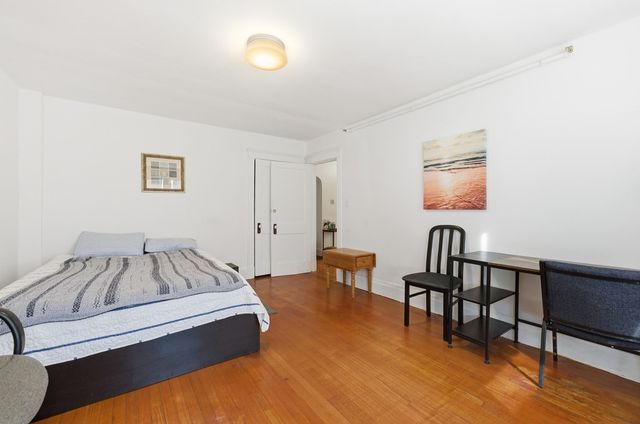 42 West Baltimore 18, Lynn, MA 01902