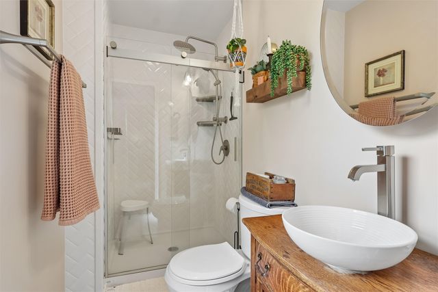3411 48th Street, Des Moines, IA 50310