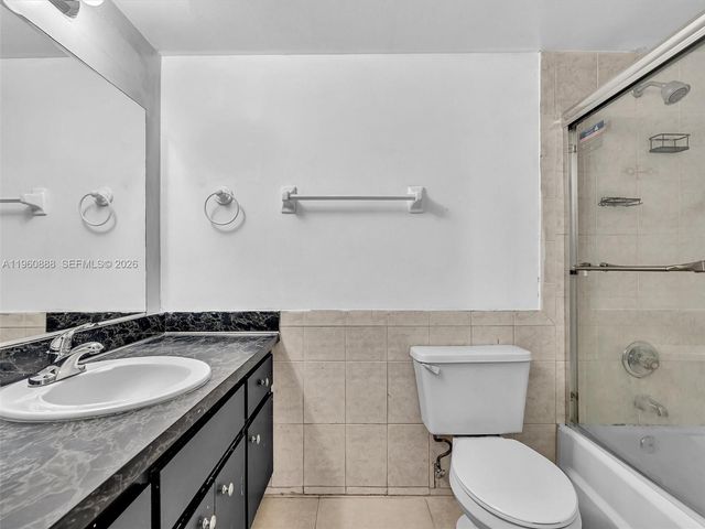 6901 Cypress Rd B12, Plantation, FL 33317