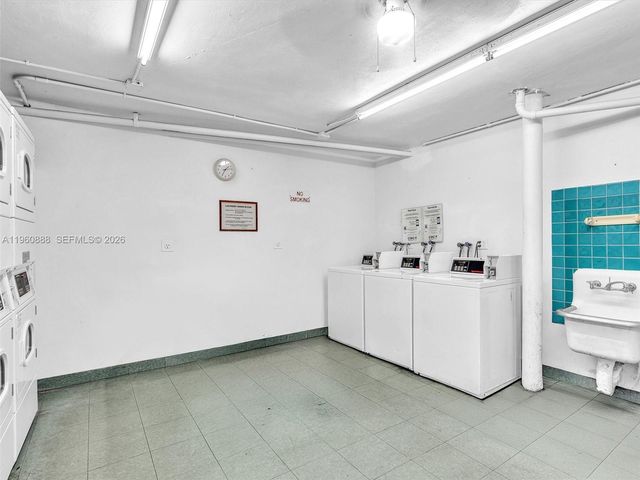 6901 Cypress Rd B12, Plantation, FL 33317