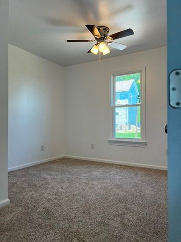 809 DEPOT STREET, Youngwood, PA 15697