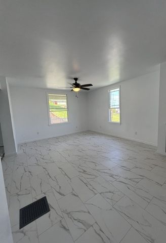 809 DEPOT STREET, Youngwood, PA 15697