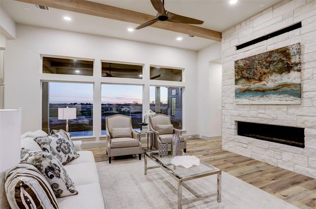 104 Turney Trace Lane, Round Top, TX 78954