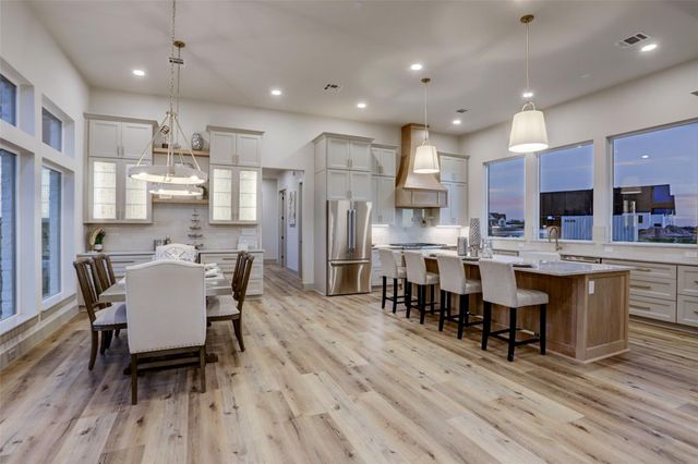 104 Turney Trace Lane, Round Top, TX 78954