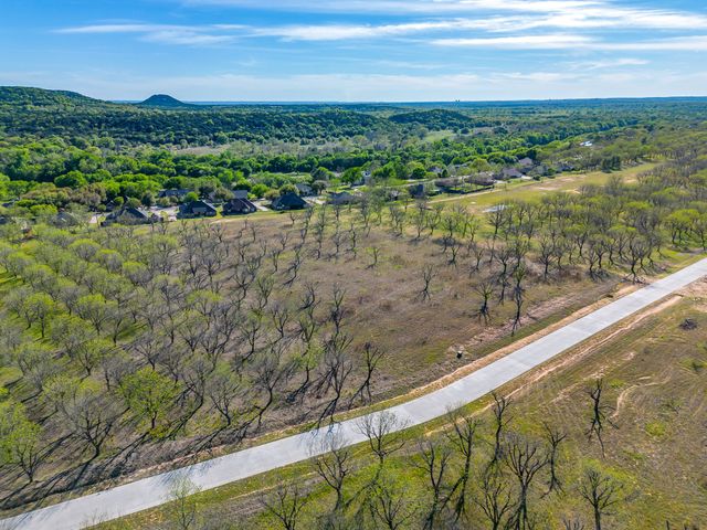 3113 E Landings S, Granbury, TX 76049