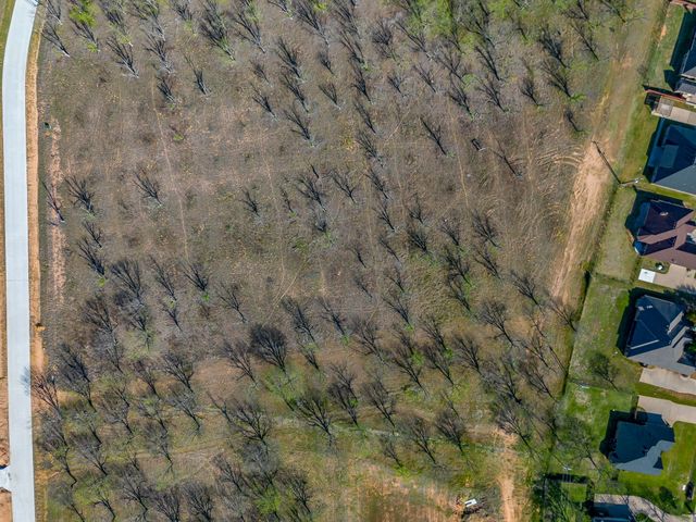 3113 E Landings S, Granbury, TX 76049