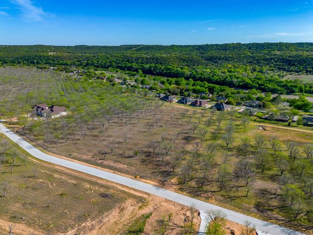3113 E Landings S, Granbury, TX 76049